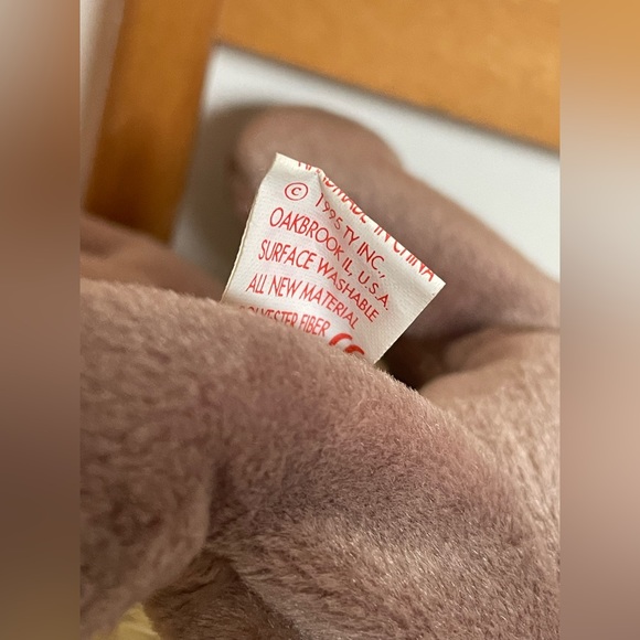 Ty Beanie Babies 1995 Ringo The Raccoon- Retired With Tag Errors - Picture 6 of 9